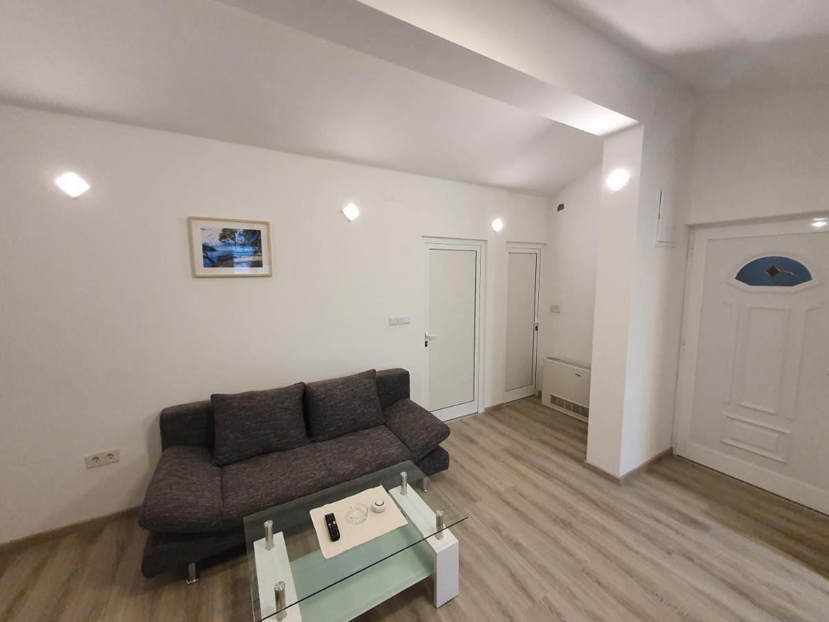 Apartments Villa M&M 2 Бибинє Екстер'єр фото