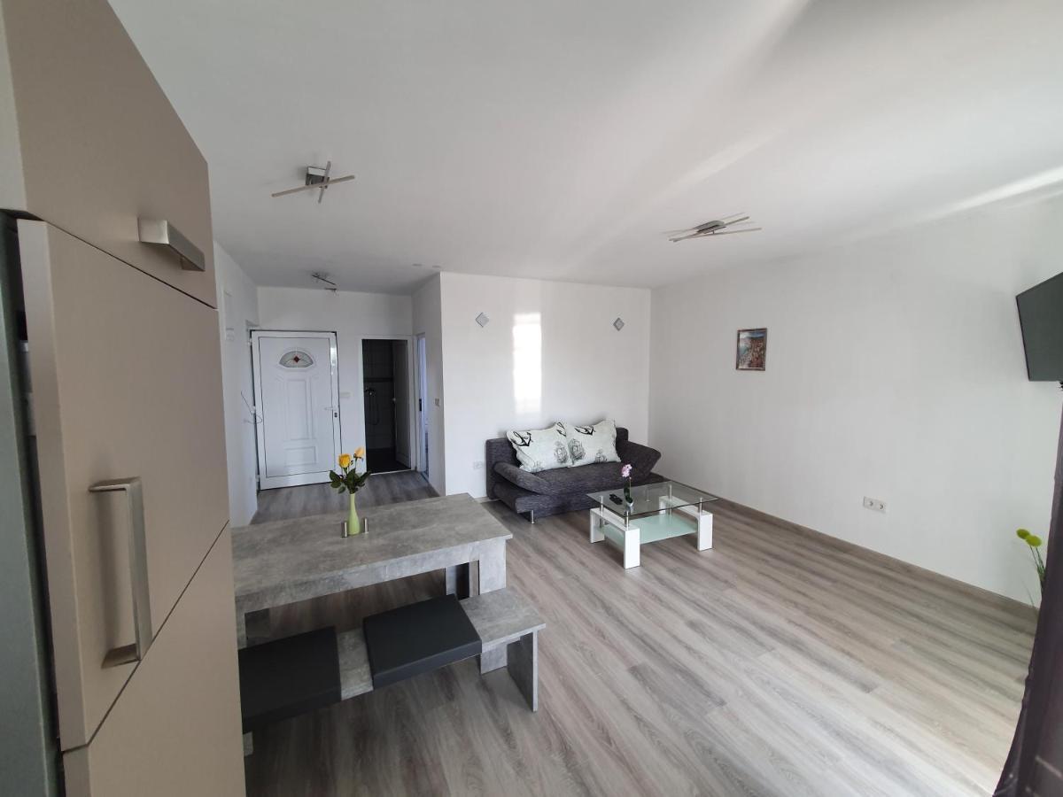 Apartments Villa M&M 2 Бибинє Екстер'єр фото