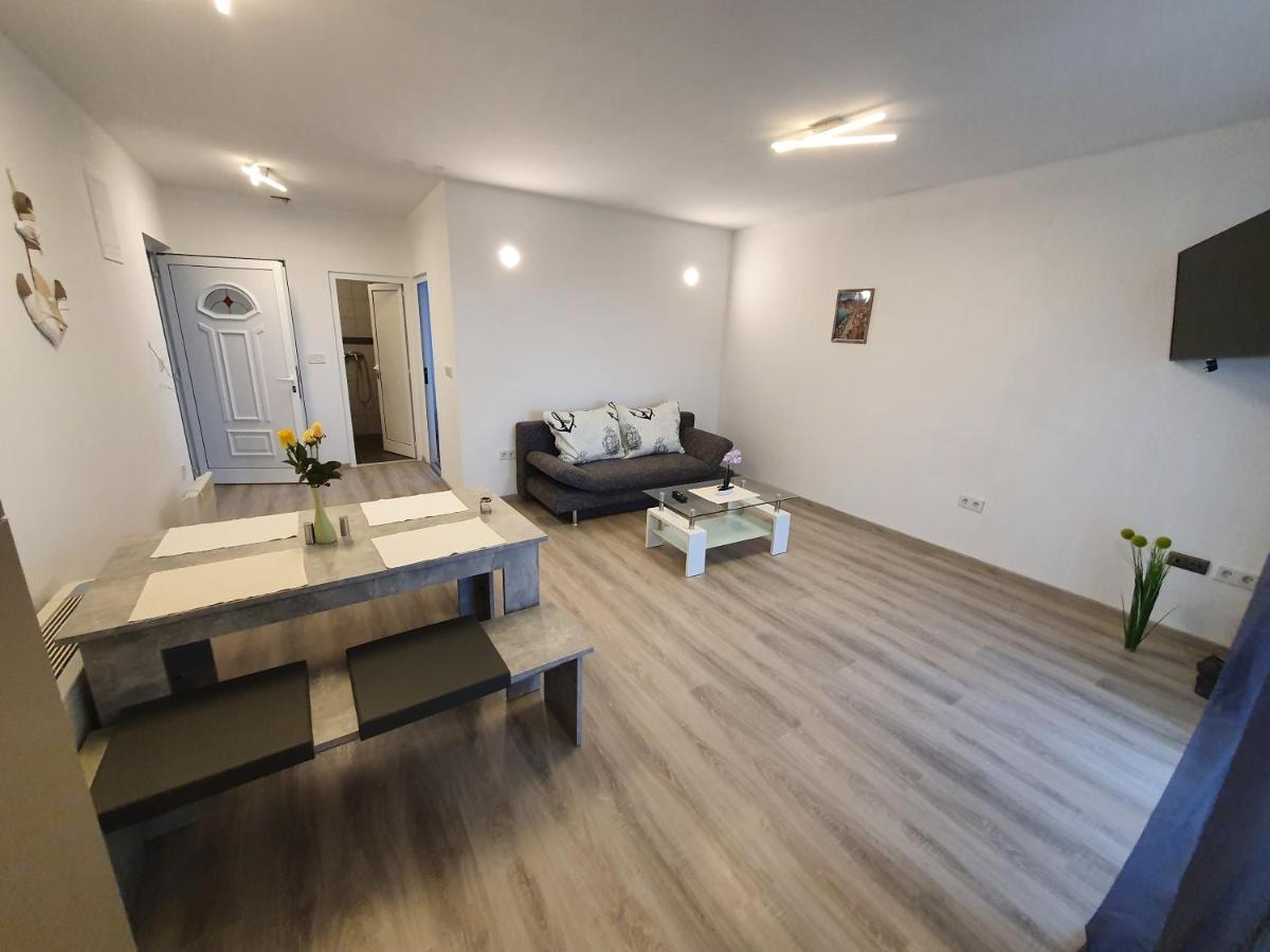 Apartments Villa M&M 2 Бибинє Екстер'єр фото